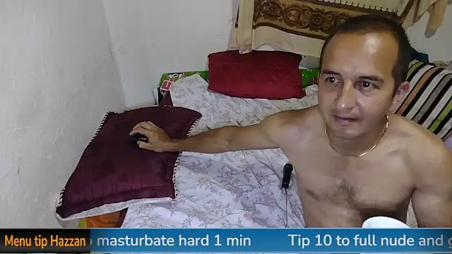 Snapshot of yazforeSolo chatting on 01/17/25, 10:45 yazforeSolo online show from 01/17/25, 10:45