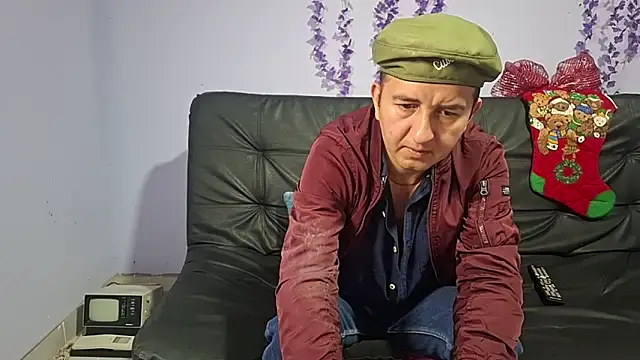 Snapshot of yazforeSolo chatting on 11/26/25, 02:29 yazforeSolo online show from 11/26/25, 02:29