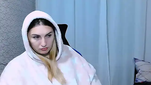 Snapshot of JaneLaJewel chatting on 10/28/25, 03:14 JaneLaJewel online show from 10/28/25, 03:14