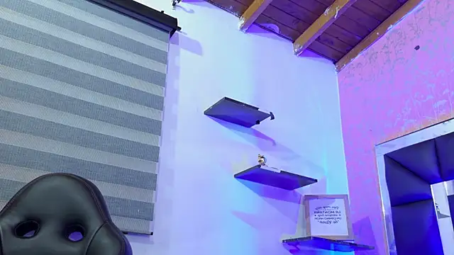 Sofia martiin online show from 10/10/25, 03:16