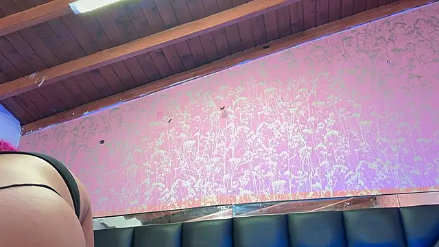 Sofia martiin online show from 10/13/25, 03:06