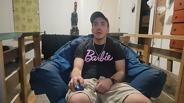 ScubaStevex online show from 12/30/24, 09:48