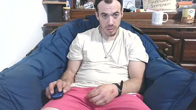 ScubaStevex online show from 02/07/25, 11:55