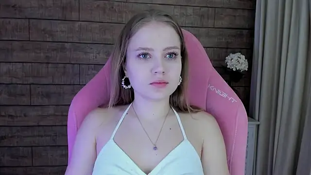 SelinSwarovski online show from 09/19/25, 04:07