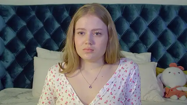 SelinSwarovski online show from 10/13/25, 04:18