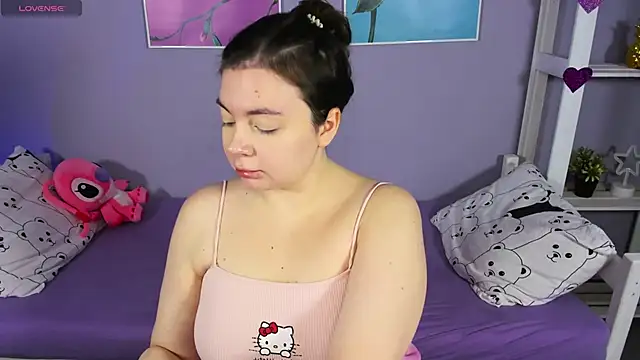 Snapshot of AlisaAnsom chatting on 12/03/24, 08:05 AlisaAnsom online show from 12/03/24, 08:05