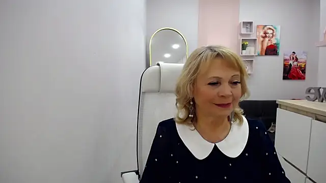 Milla Cutie18 online show from 04/09/26, 06:19