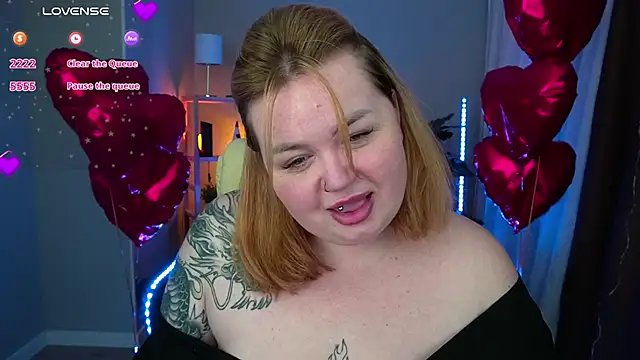 Snapshot of ZaraReignn chatting on 02/20/25, 09:20 ZaraReignn online show from 02/20/25, 09:20