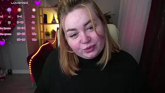 Snapshot of ZaraReignn chatting on 02/27/25, 08:31 ZaraReignn online show from 02/27/25, 08:31