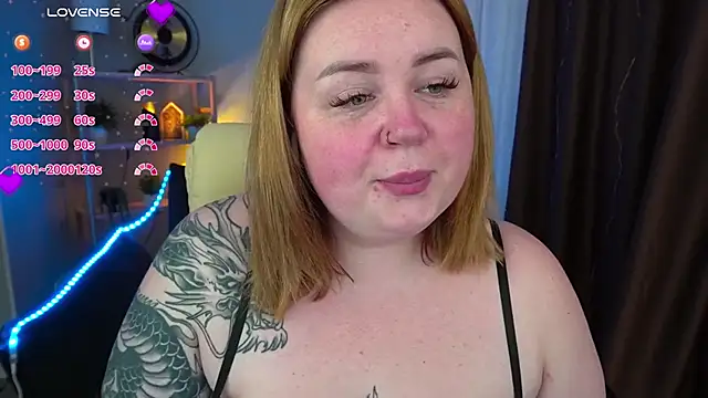 Snapshot of ZaraReignn chatting on 03/06/25, 09:09 ZaraReignn online show from 03/06/25, 09:09