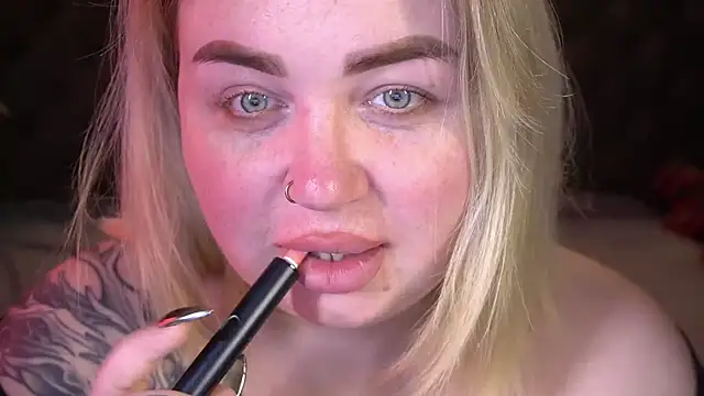 ZaraReignn online show from 04/19/26, 07:49