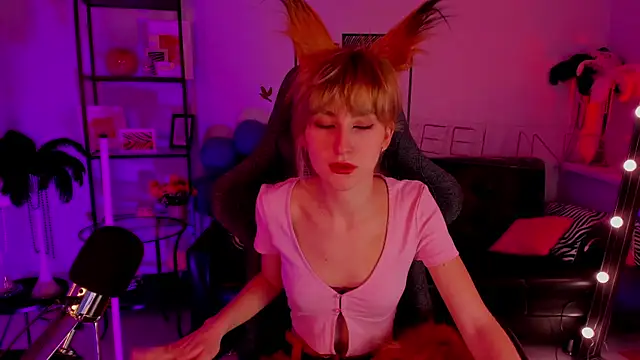 LuxRayi online show from 01/07/25, 11:58