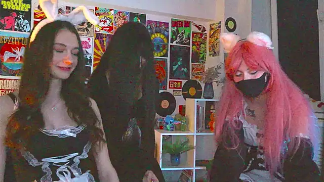 LuxRayi online show from 01/30/25, 06:00