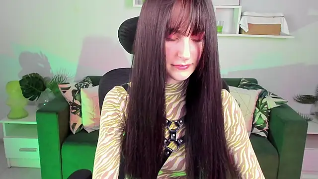 LuxRayi online show from 03/02/25, 09:01