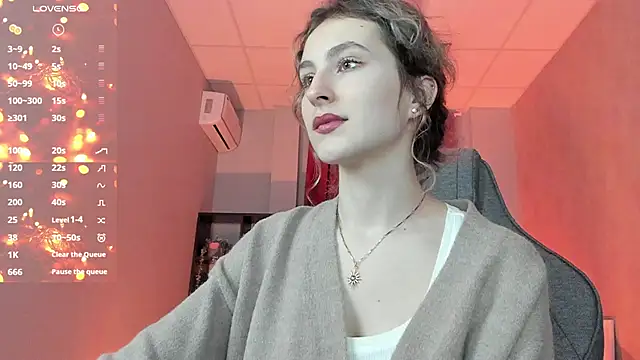 LuxRayi online show from 11/05/25, 02:44