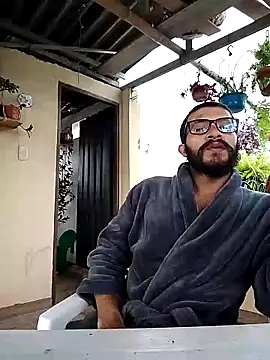 Snapshot of hairyserious chatting on 02/25/25, 08:51 hairyserious online show from 02/25/25, 08:51