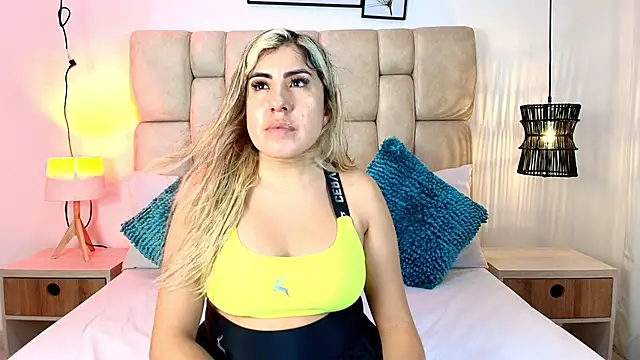 AdharaSmithh online show from 11/10/25, 07:13