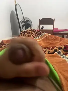 fejduyw1 online show from 04/20/26, 05:48