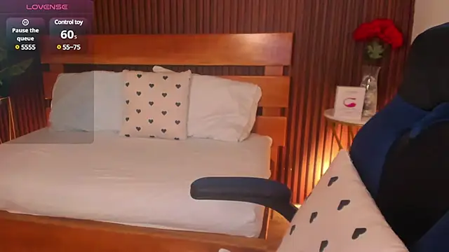 Snapshot of elissa_iris chatting on 01/18/25, 10:17 elissa iris online show from 01/18/25, 10:17