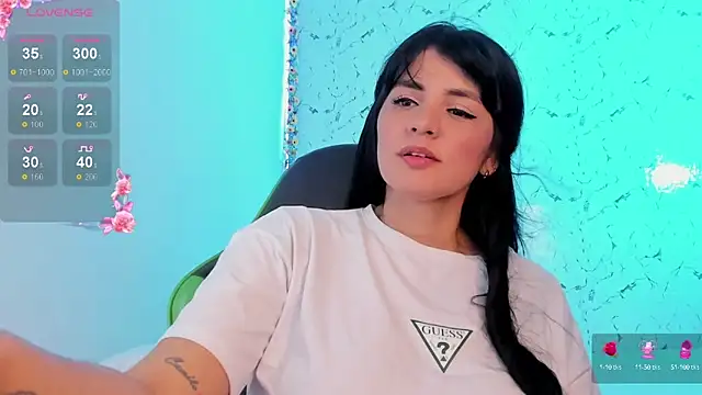 Snapshot of elissa_iris chatting on 09/25/25, 02:48 elissa iris online show from 09/25/25, 02:48