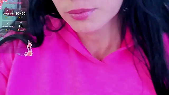 Snapshot of elissa_iris chatting on 10/11/25, 02:44 elissa iris online show from 10/11/25, 02:44