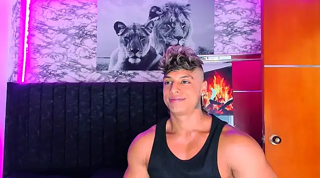 Owen Muzcle online show from 01/25/25, 02:58