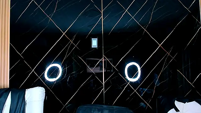 Owen Muzcle online show from 10/25/25, 04:20