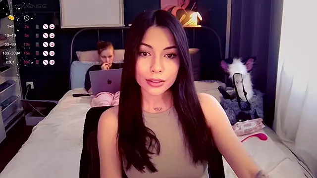 KatiKate online show from 04/24/26, 02:19