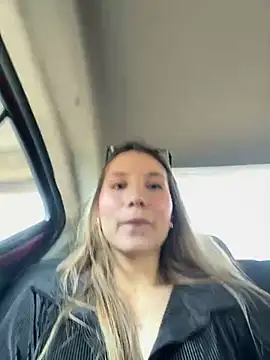 SophieRaily  online show from 02/21/25, 05:20