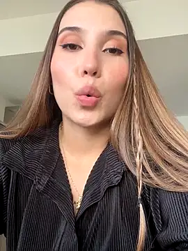 SophieRaily  online show from 09/10/25, 07:14