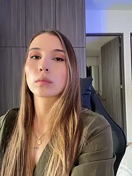 SophieRaily  online show from 09/12/25, 09:04