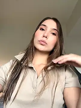 SophieRaily  online show from 09/30/25, 07:52