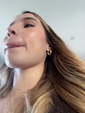 SophieRaily  online show from 01/06/26, 08:45