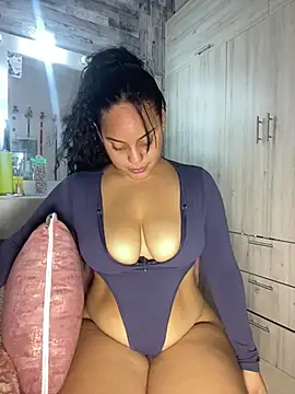 Violetrousse online show from 03/09/26, 06:56