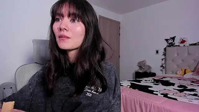 Snapshot of Sakito_Tokio chatting on 10/03/25, 10:51 Sakito Tokio online show from 10/03/25, 10:51