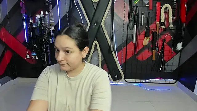 Snapshot of SUBMISSION_BDSM chatting on 03/31/26, 10:37 SUBMISSION BDSM online show from 03/31/26, 10:37