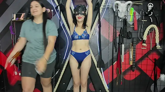 Snapshot of SUBMISSION_BDSM chatting on 04/06/26, 12:28 SUBMISSION BDSM online show from 04/06/26, 12:28