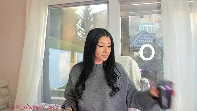 missdiamond  online show from 12/18/24, 07:15