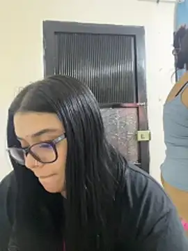 alissonfernandez  online show from 05/27/26, 03:03