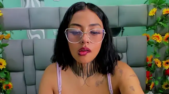 Snapshot of Lovely_celeste chatting on 12/07/24, 04:09 Lovely celeste online show from 12/07/24, 04:09