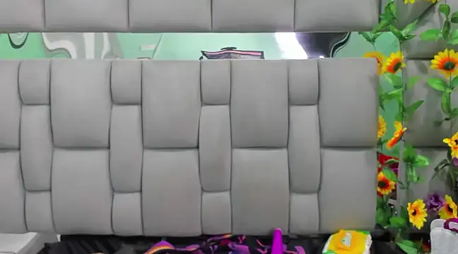 Snapshot of Lovely_celeste chatting on 12/24/24, 08:22 Lovely celeste online show from 12/24/24, 08:22