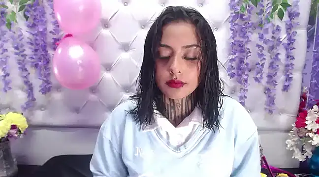 Snapshot of Lovely_celeste chatting on 01/25/25, 04:13 Lovely celeste online show from 01/25/25, 04:13