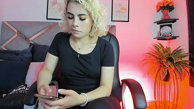 marian pinzon online show from 04/16/26, 07:03