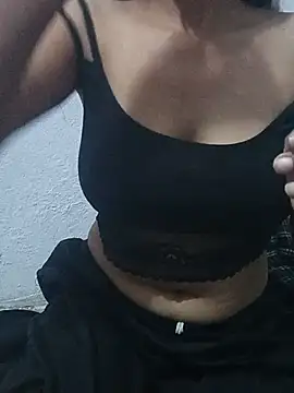 Snapshot of CuteMannaat chatting on 07/31/26, 05:45 CuteMannaat online show from 07/31/26, 05:45