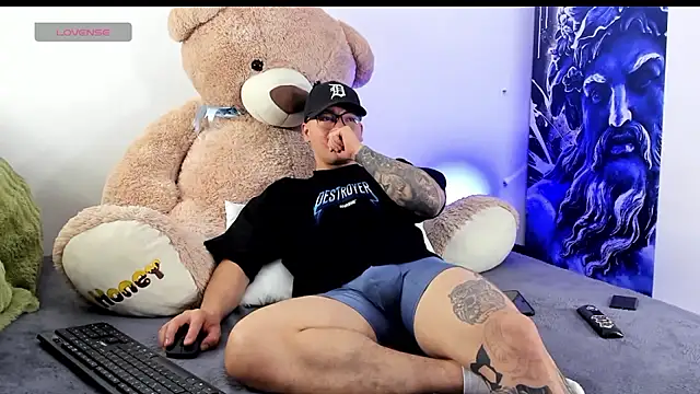 boyc022  online show from 01/17/26, 02:27