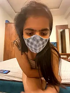 Snapshot of Emmy_kapoor chatting on 12/06/24, 12:27 Emmy kapoor online show from 12/06/24, 12:27