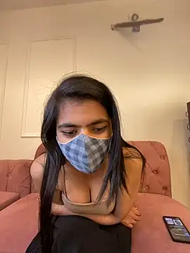 Snapshot of Emmy_kapoor chatting on 12/07/24, 05:59 Emmy kapoor online show from 12/07/24, 05:59