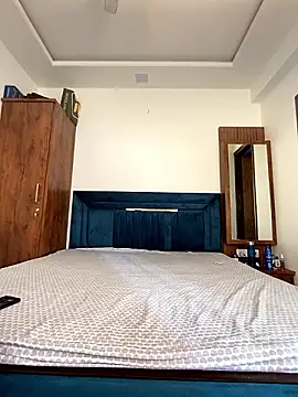 Snapshot of Emmy_kapoor chatting on 12/08/24, 09:46 Emmy kapoor online show from 12/08/24, 09:46