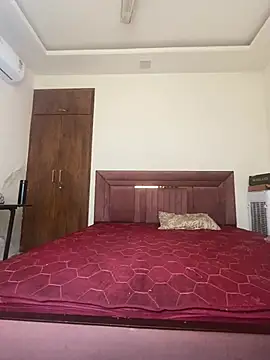 Emmy kapoor online show from 02/06/26, 06:07