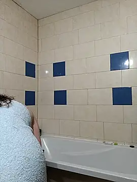 kila lo online show from 03/10/25, 09:43